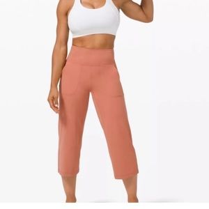 Align wide leg crop